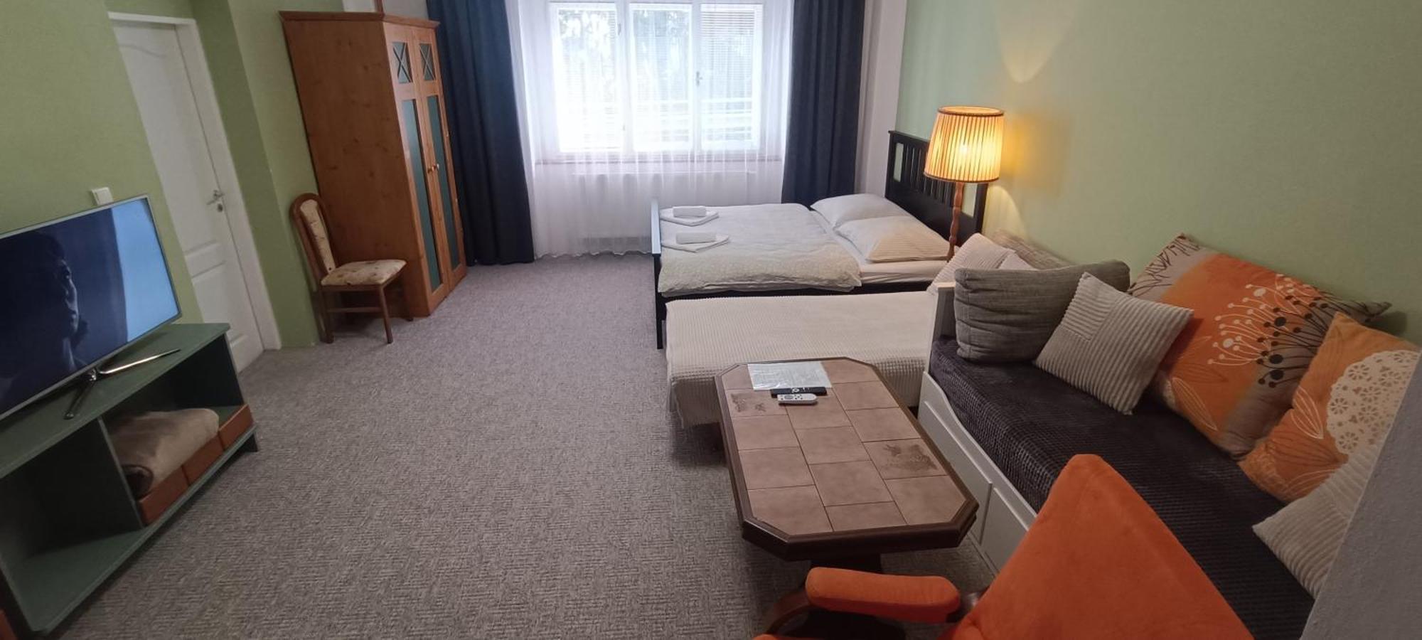 Apartman Horni Slavkov Hodinarstvi Exterior foto